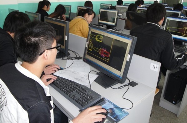 实训中心开展制图员职业技能鉴定考试